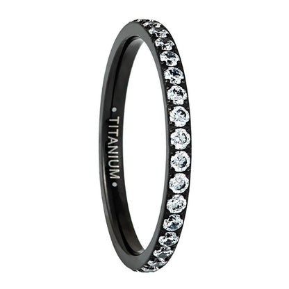 Alliance pour femme en titane avec zircon cubique