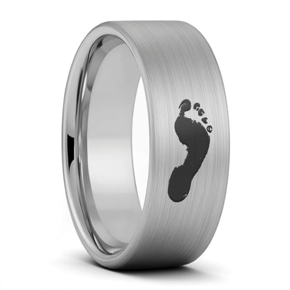 Bague pour femme en tungstène noir brossé à empreinte personnalisée