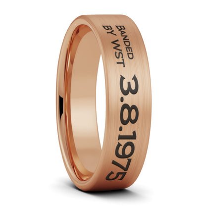 Bague pour hommes en tungstène doré brossé gravé sur mesure de style bande de canard