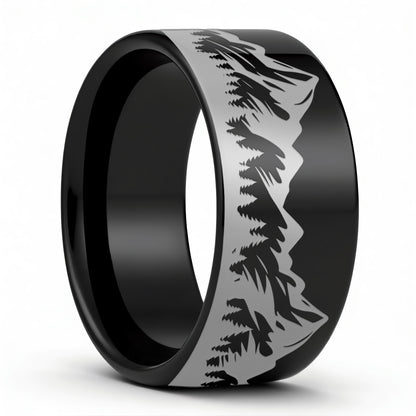 Alliance pour homme en tungstène avec chaîne de montagnes et forêt