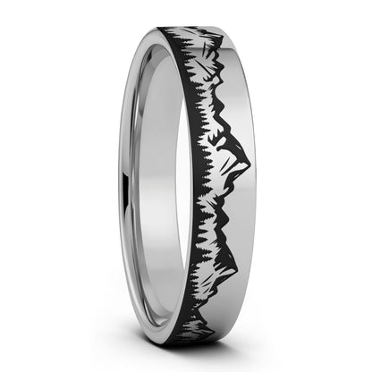 Alliance pour homme en tungstène avec chaîne de montagnes et forêt