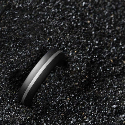 Alliance Eclipse en diamant noir avec incrustation de platine