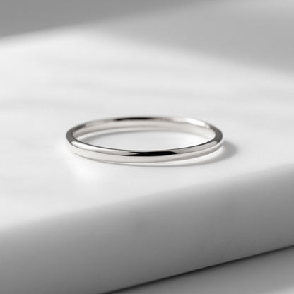 Alliance empilable en tungstène bombé pour femme